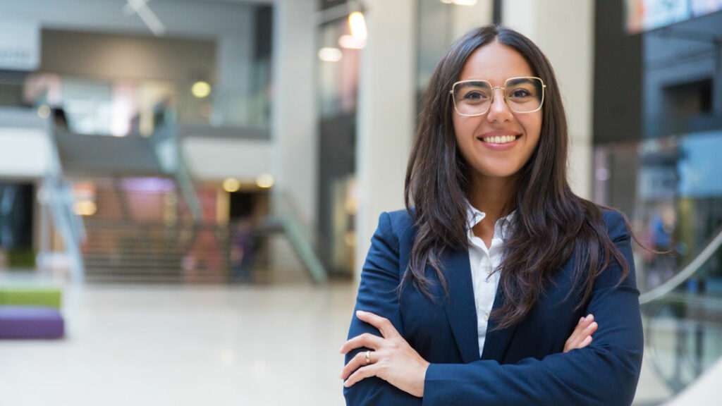 Changement professionnel : personne prête à découvrir les aides à la reconversion professionnelle